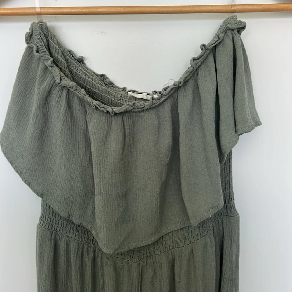 ILLA ILLA Olive Green Sleeveless Ruffle Pantsuit - Picture 2 of 5